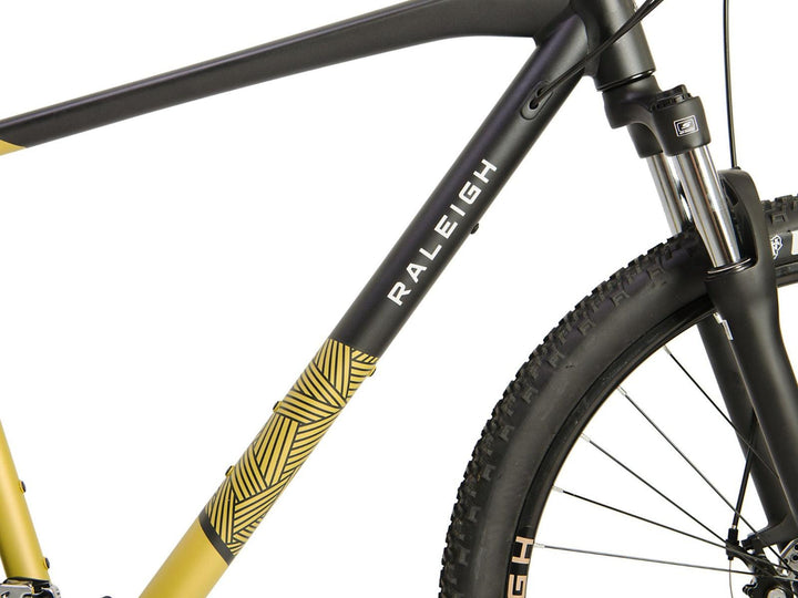 Raleigh Strada X Hybrid Bike - Towsure